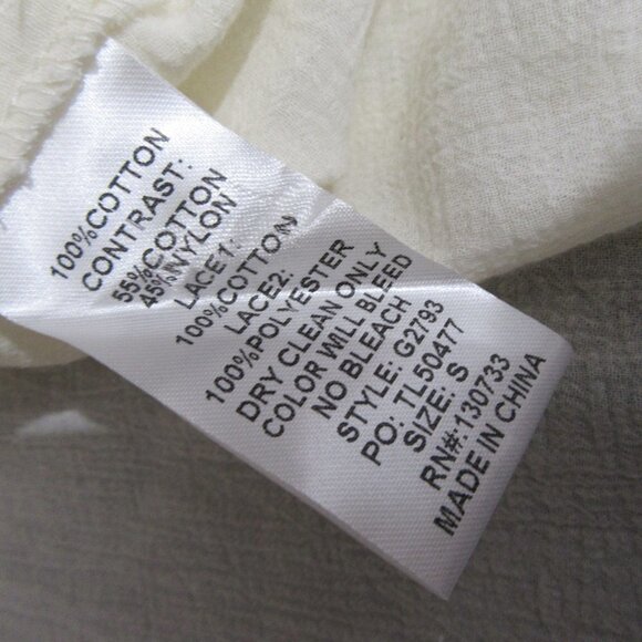 Umgee Ivory Sleeveless Lace Top
New - Picture 10 of 10